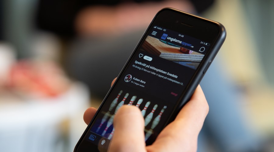 bild smartphone med ungdomsappen